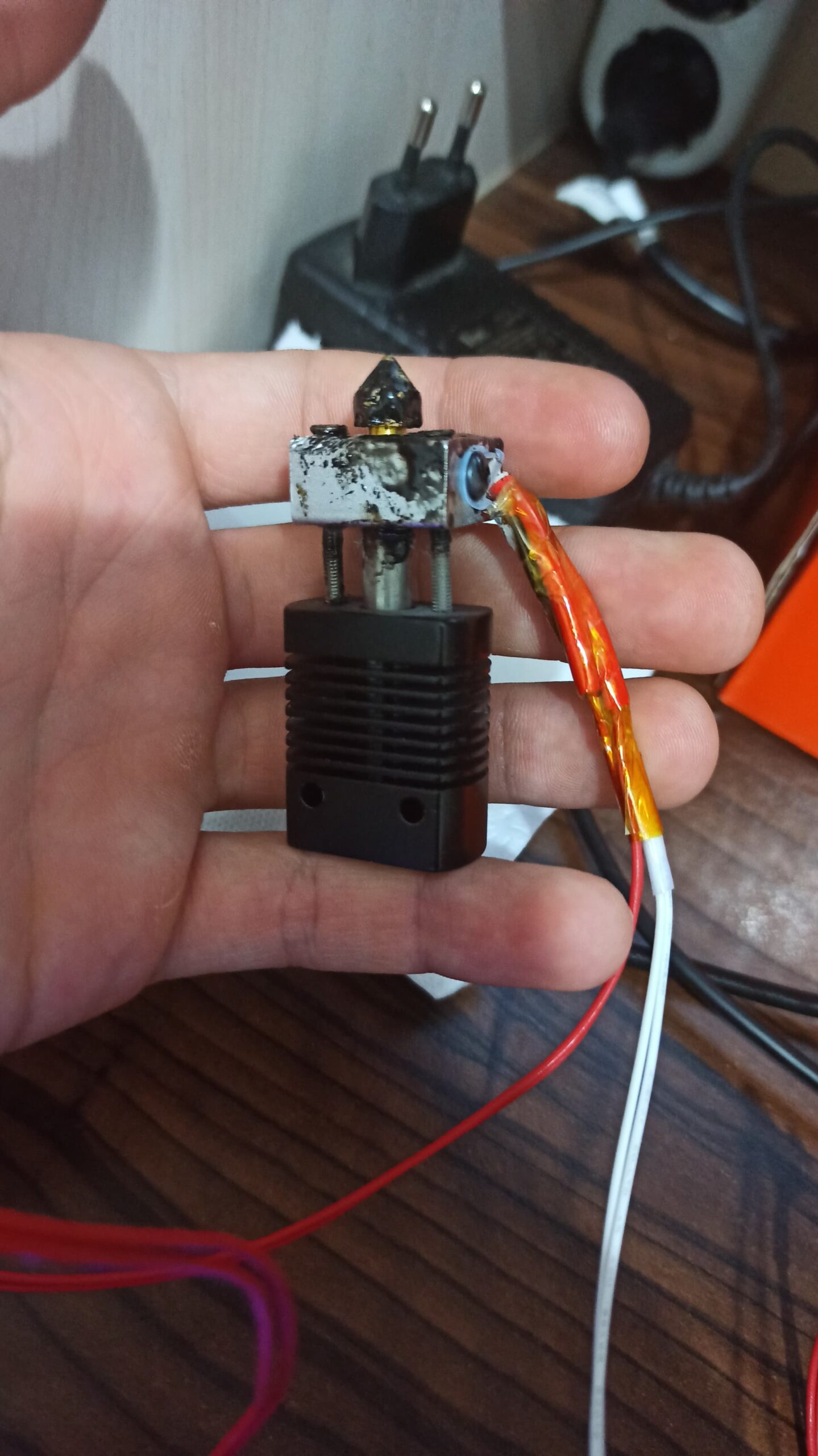 https://europe1.discourse-cdn.com/arduino/original/4X/5/f/9/5f9360e49cf70bf9e761fc5ebdc97ffa5db6d0ce.jpeg